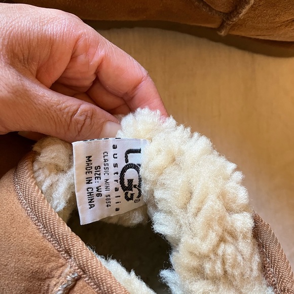 UGG Boots 6W - Picture 5 of 10